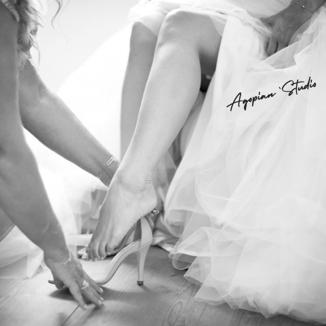 @agopian_studio « l’instant présent pour toujours » … de vos préparatifs jusqu’à l’ouverture du bal. Plusieurs formules. C’est vous qui choisissez. 
#arpajonsurcère #naucelles #polminhac #murat #maurs #maurslajolie #thiezac #figeac #decazeville #rodez #aveyron #saintflour #massiac #issoire #riomesmontagnes #mauriac #marmanhac #ytrac #marcoles #salers #vicsurcere #vézac #chateaudevixouze #hotellacdesgraves #chateaudesalles #chateaudesedaiges #lesterrassesdemajorac #chateaudebillorgues #aurillac #cantal